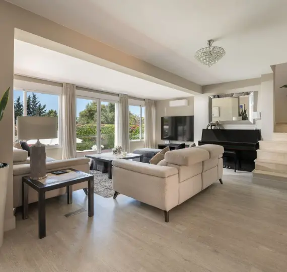 Villa independiente R5043997