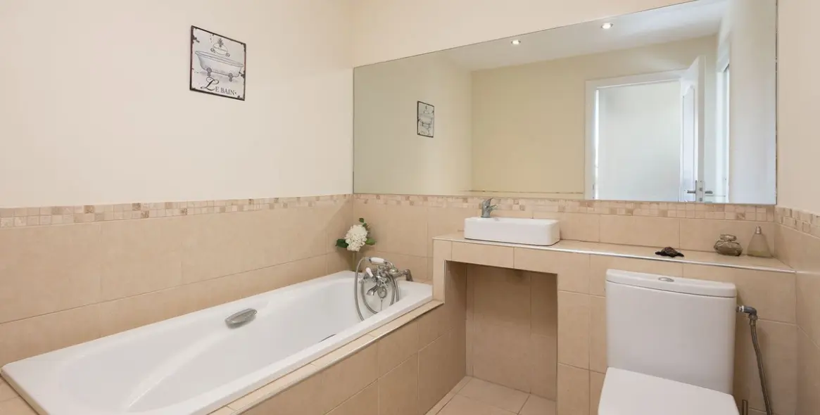 Sale of detached villa in Río Real 36