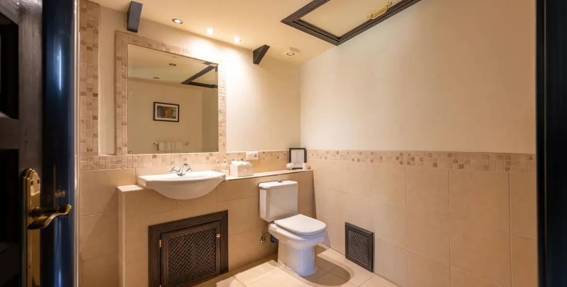 Sale of detached villa in Río Real 37