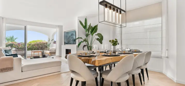 Townhouse R4987354 2