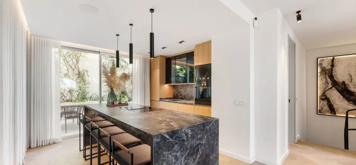 Townhouse R4987354 3