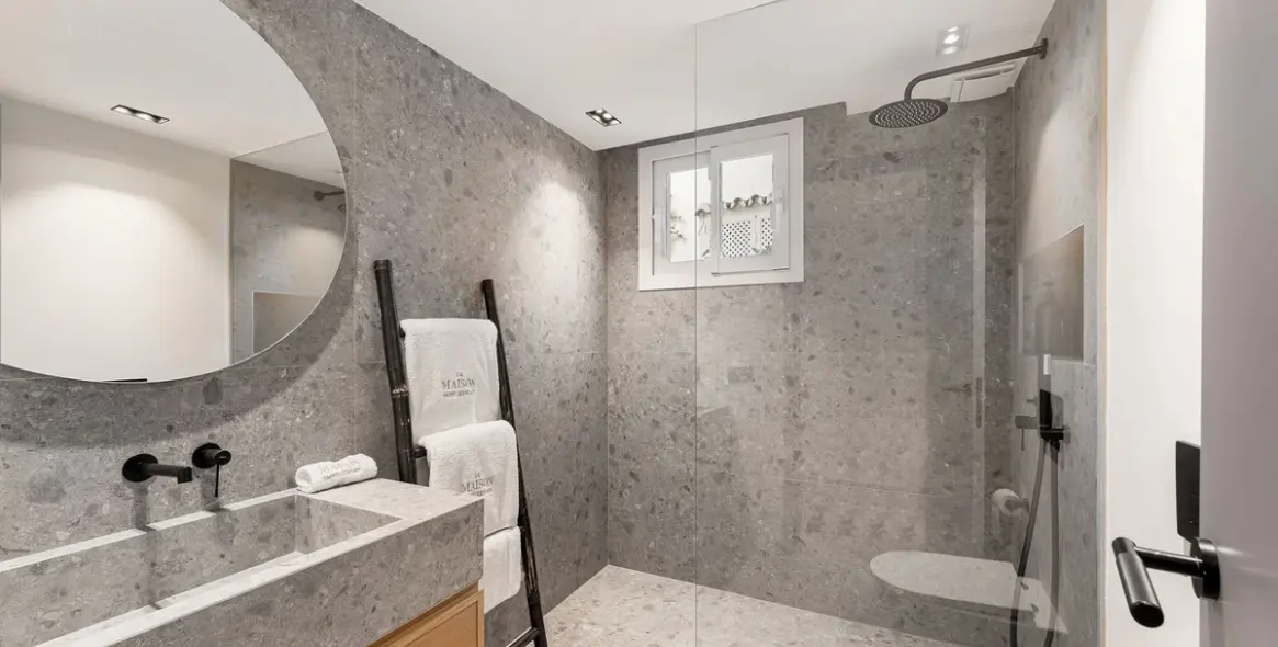 Venta de adosado en The Golden Mile 18