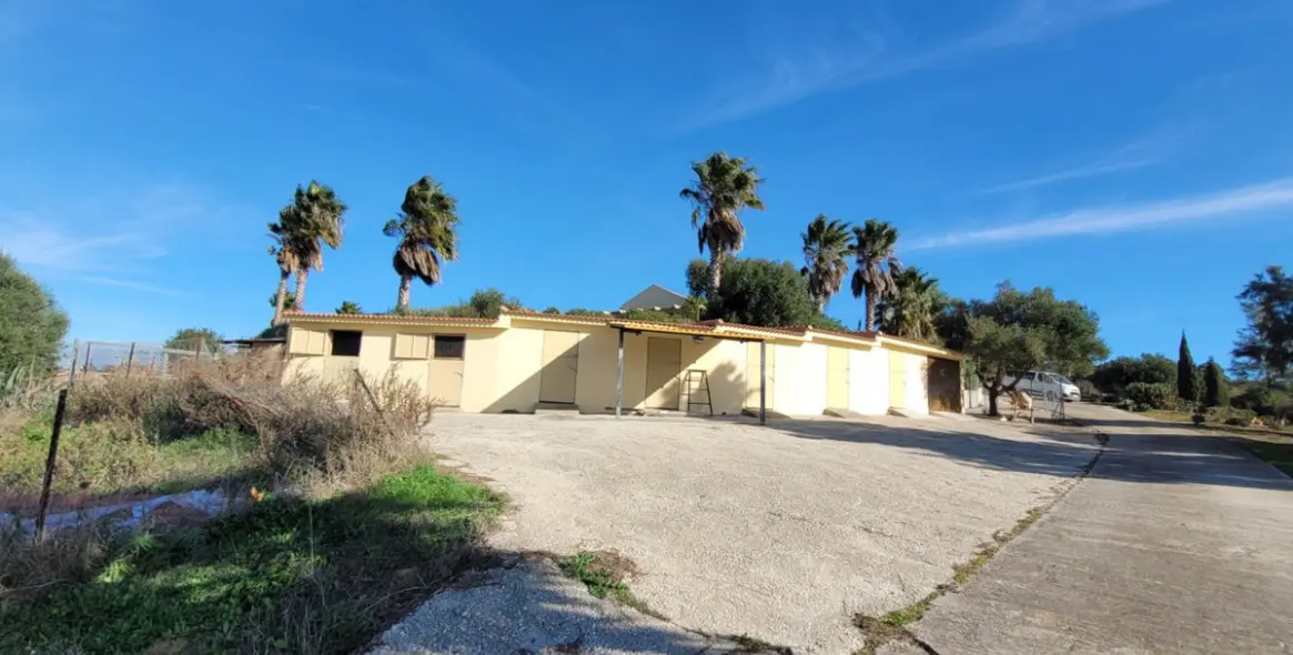 Продажа  отдельно стоящей виллы в San Martín de Tesorillo 9