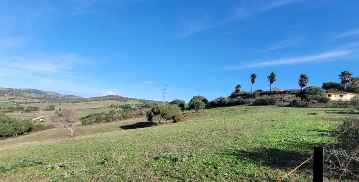 Продажа  отдельно стоящей виллы в San Martín de Tesorillo 17