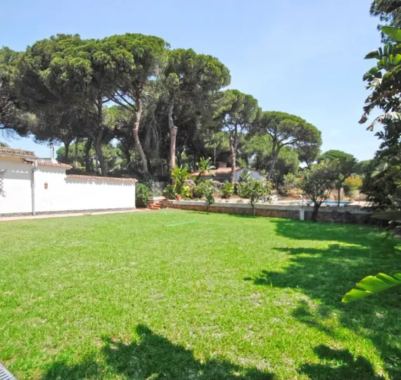 Oтдельно стоящая вилла R3834694