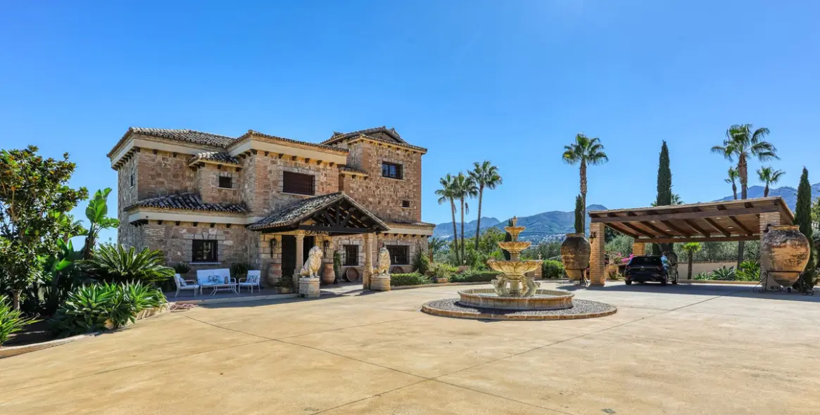 Sale of finca - cortijo in Malaga (district Provincia de Málaga) 3