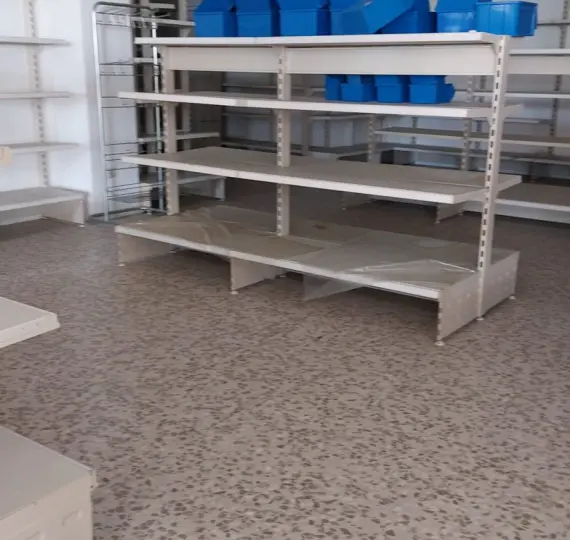 Venta de local comercial en Estepona