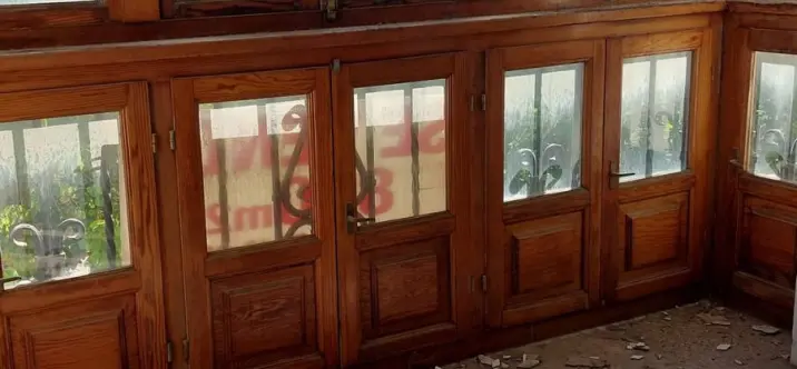 Venta de local comercial en Estepona 1