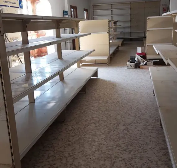 Venta de local comercial en Estepona