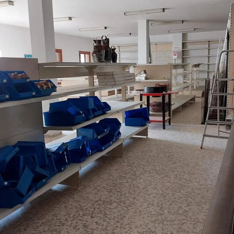 Venta de local comercial en Estepona