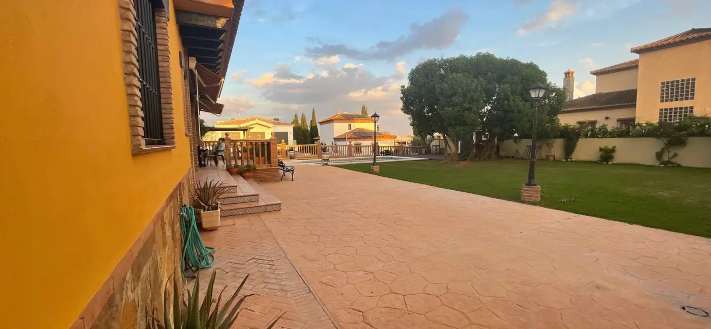 Sale of detached villa in Mijas Costa 1