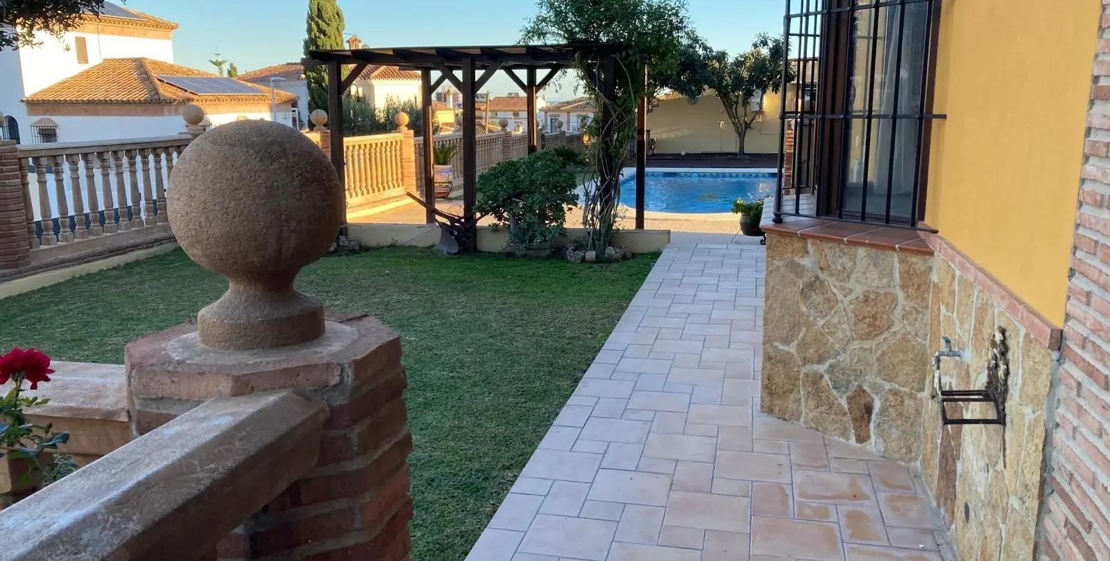 Продажа  отдельно стоящей виллы в Mijas Costa 20