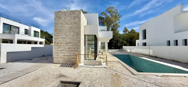 Продажа  отдельно стоящей виллы в Atalaya 2