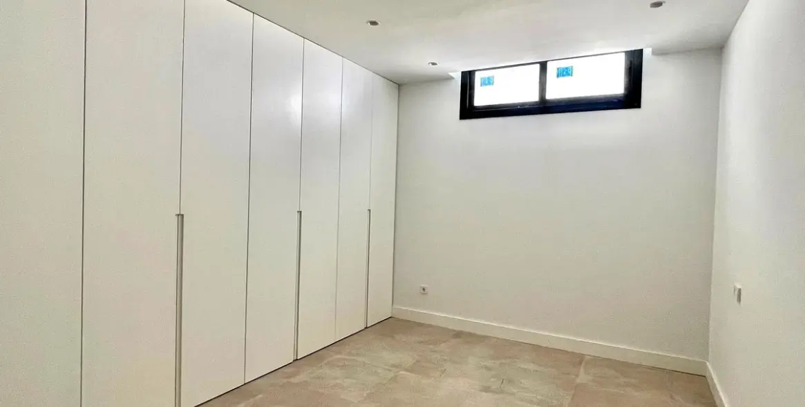 Продажа  отдельно стоящей виллы в Atalaya 22