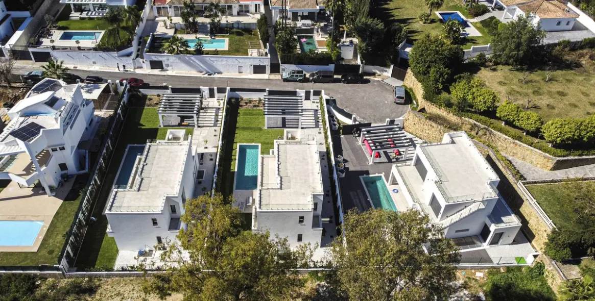 Продажа  отдельно стоящей виллы в Atalaya 28