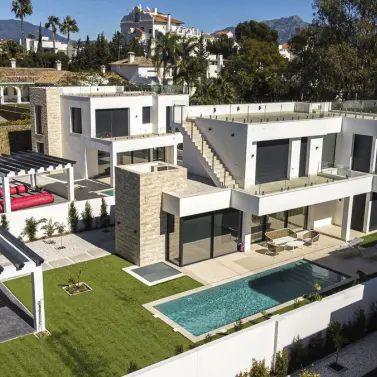 Sale of detached villa in Atalaya