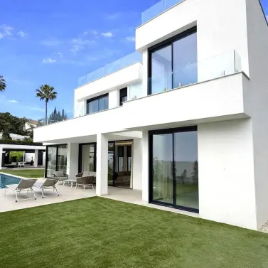 Sale of detached villa in Atalaya