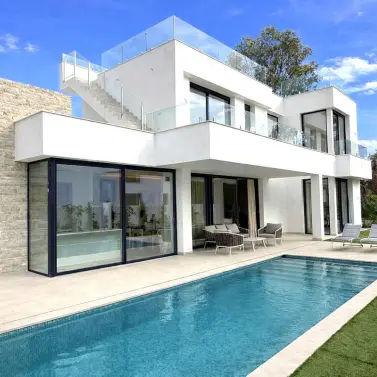 Sale of detached villa in Atalaya