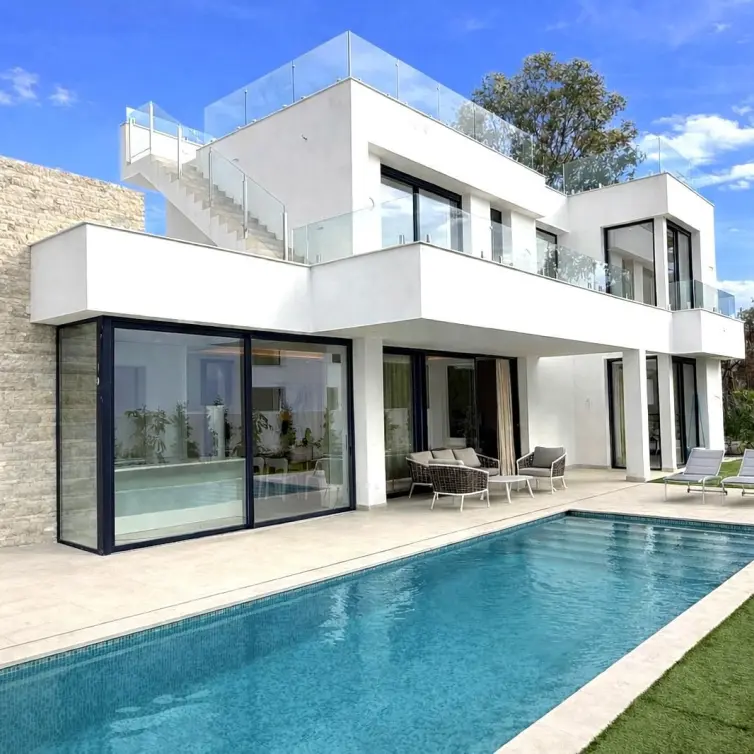 Venta de villa independiente en Atalaya