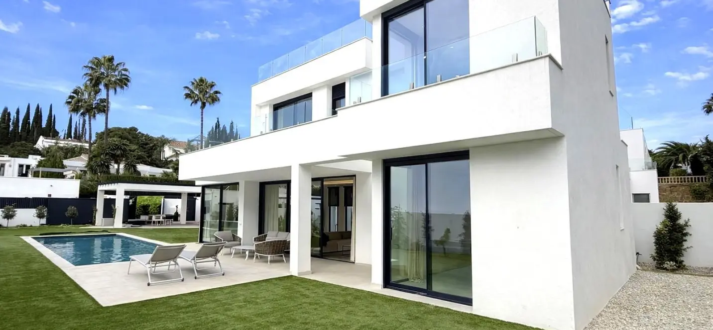 Venta de villa independiente en Atalaya 3