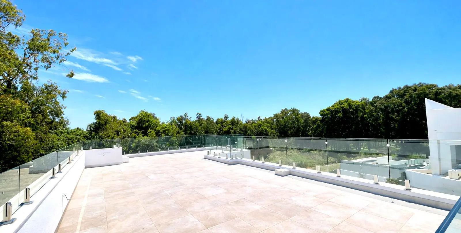 Venta de villa independiente en Atalaya 25