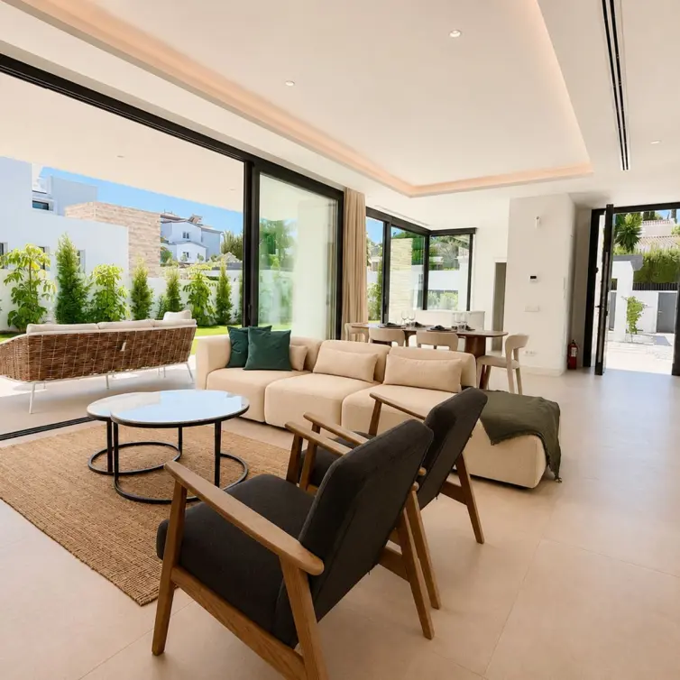 Venta de villa independiente en Atalaya