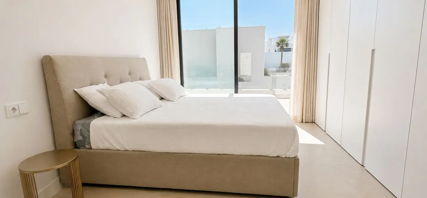 Venta de villa independiente en Atalaya 4