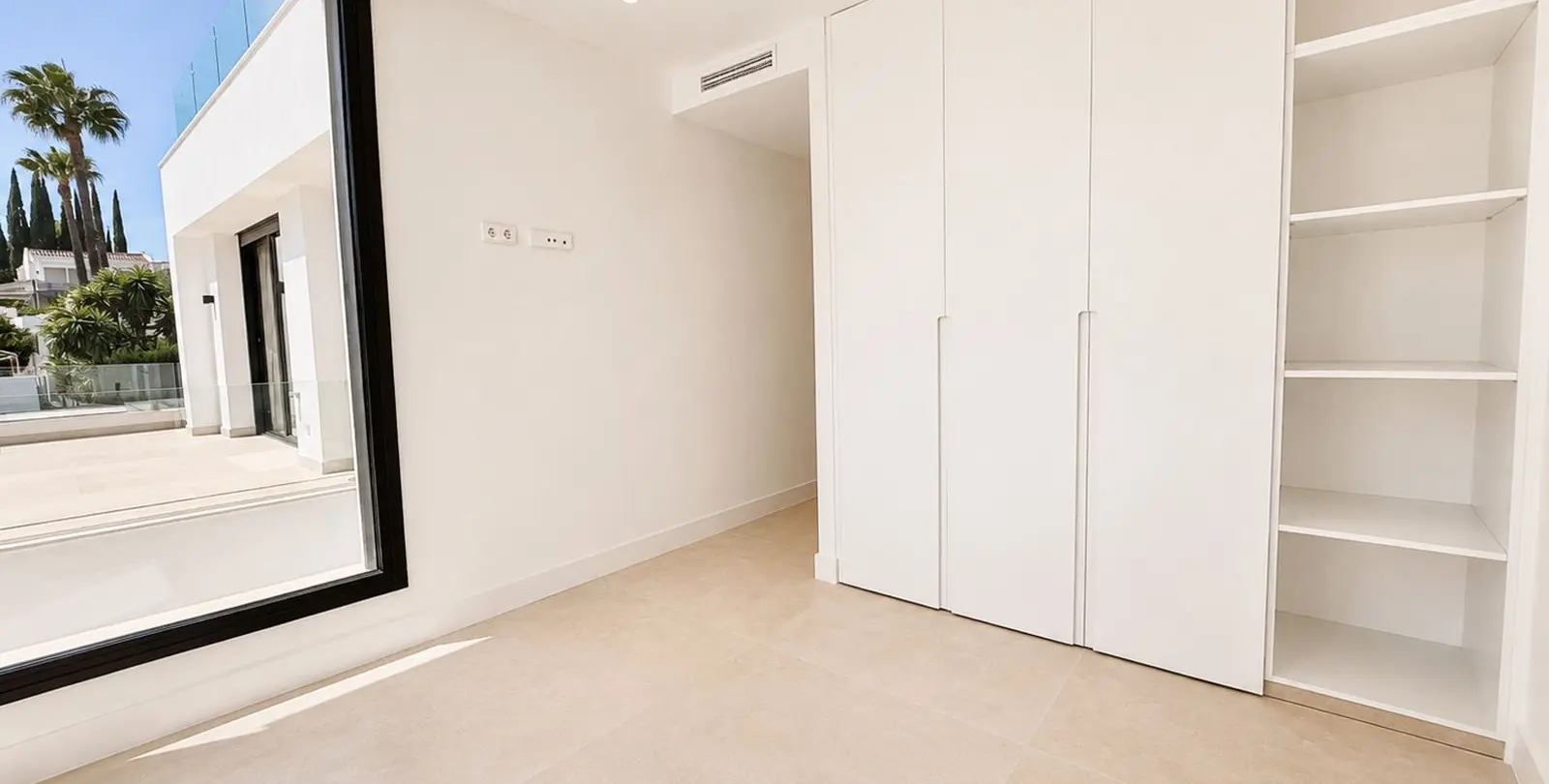 Venta de villa independiente en Atalaya 19