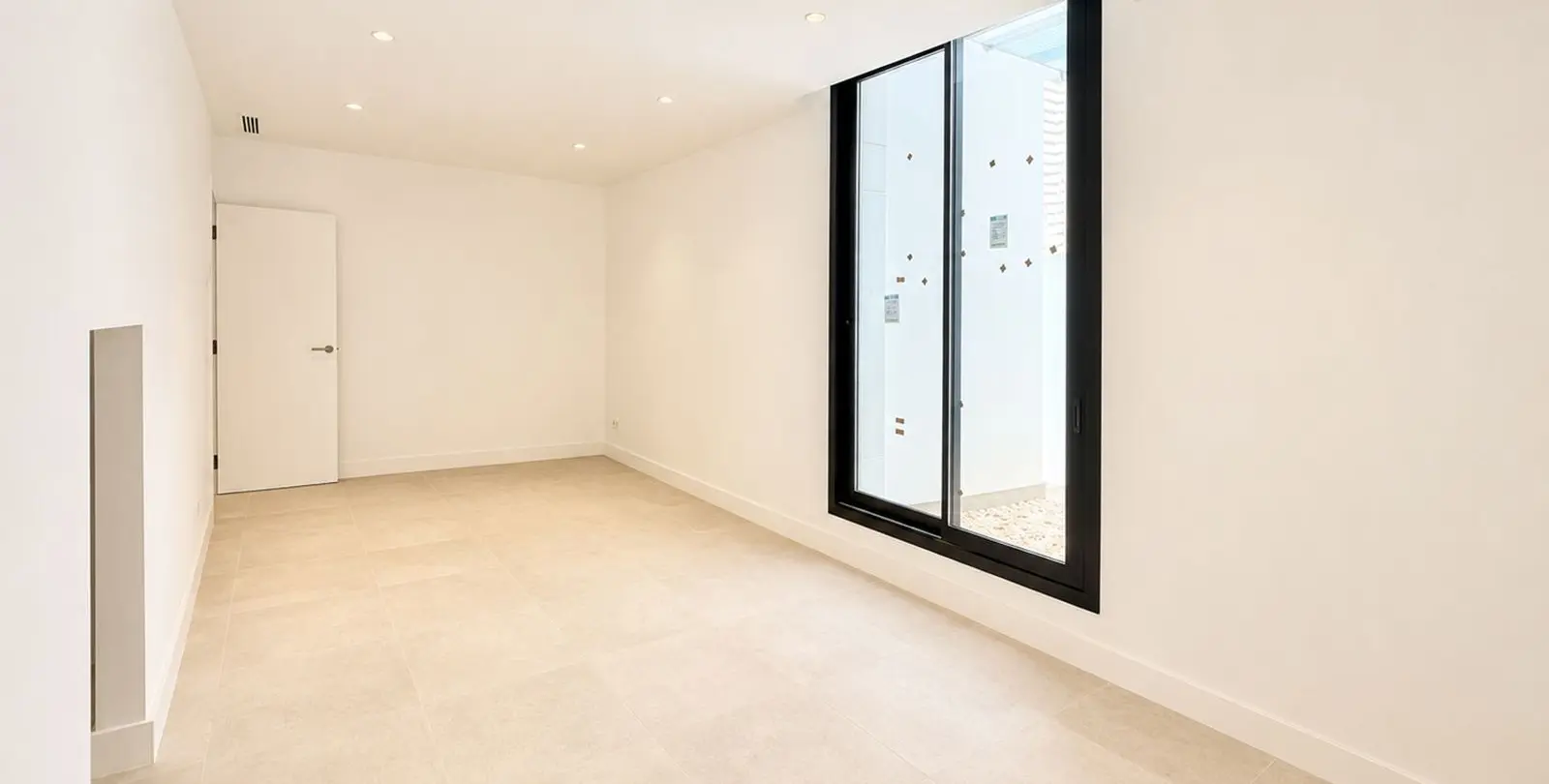 Venta de villa independiente en Atalaya 25