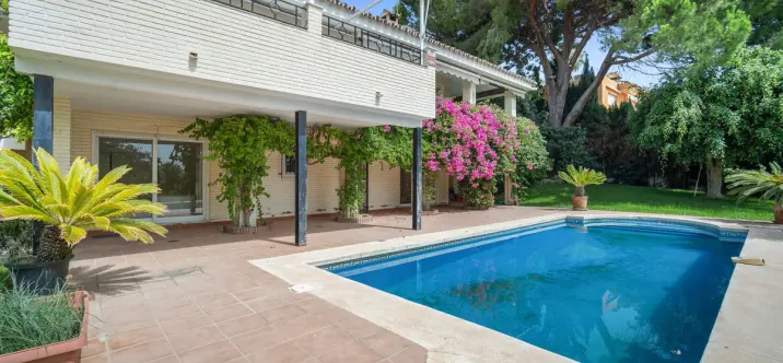 Продажа  отдельно стоящей виллы в Guadalmina Alta 0