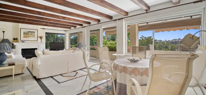 Продажа  отдельно стоящей виллы в Guadalmina Alta 1