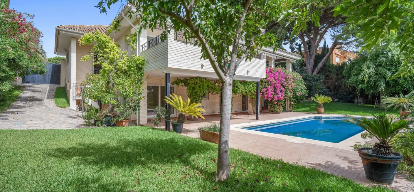 Venta de villa independiente en Guadalmina Alta 0