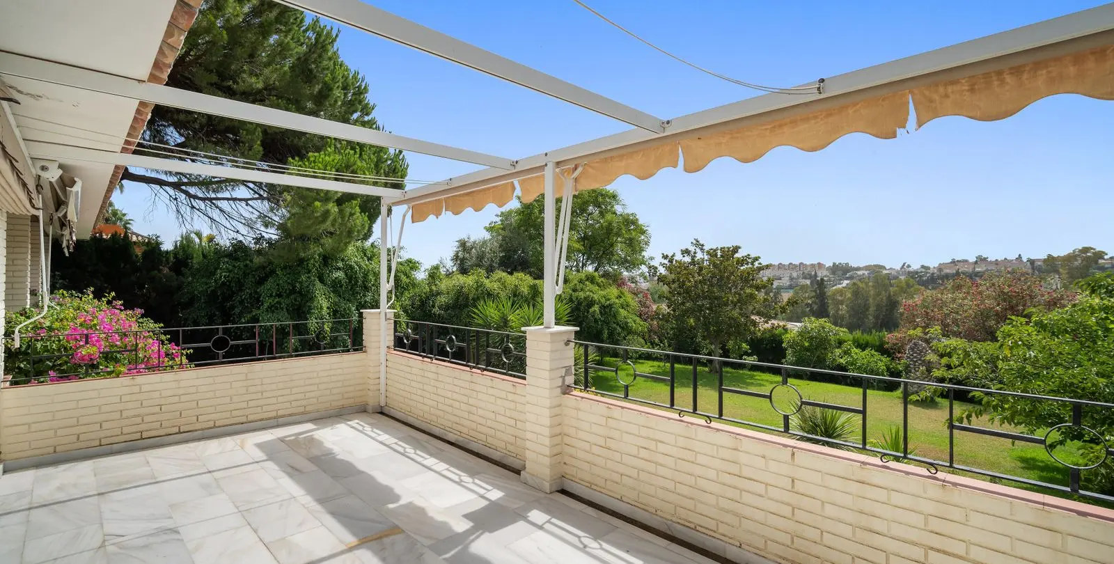 Venta de villa independiente en Guadalmina Alta 3