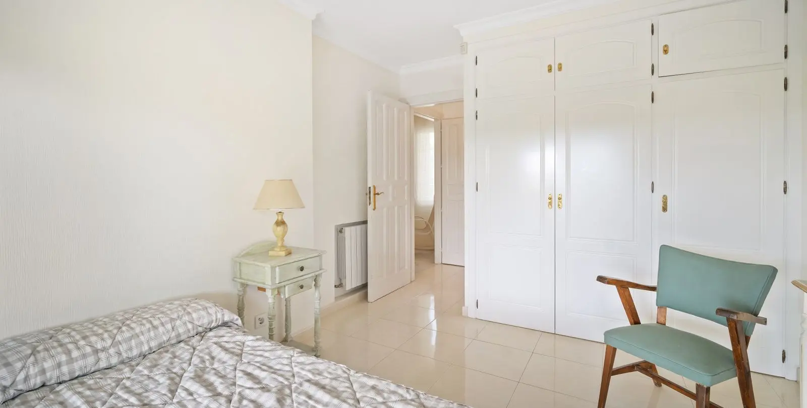 Venta de villa independiente en Guadalmina Alta 22