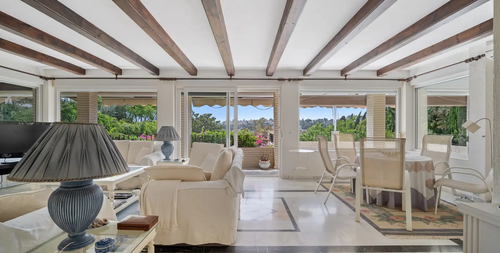 Venta de villa independiente en Guadalmina Alta 9