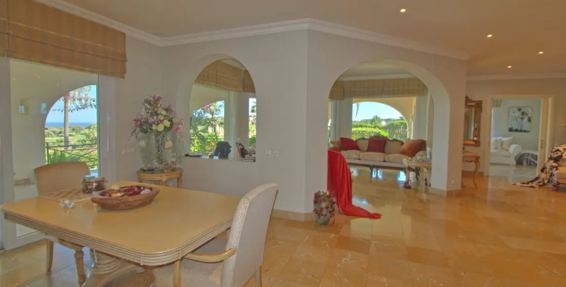 Продажа  отдельно стоящей виллы в Sotogrande Alto 7