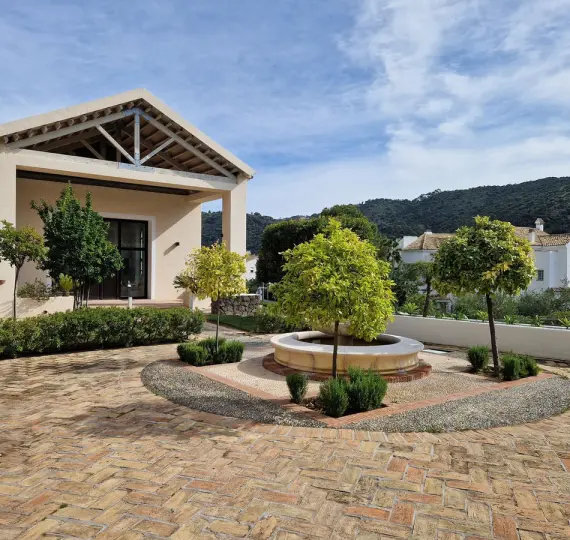 Venta de local comercial en Benahavís