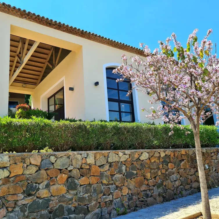 Venta de local comercial en Benahavís