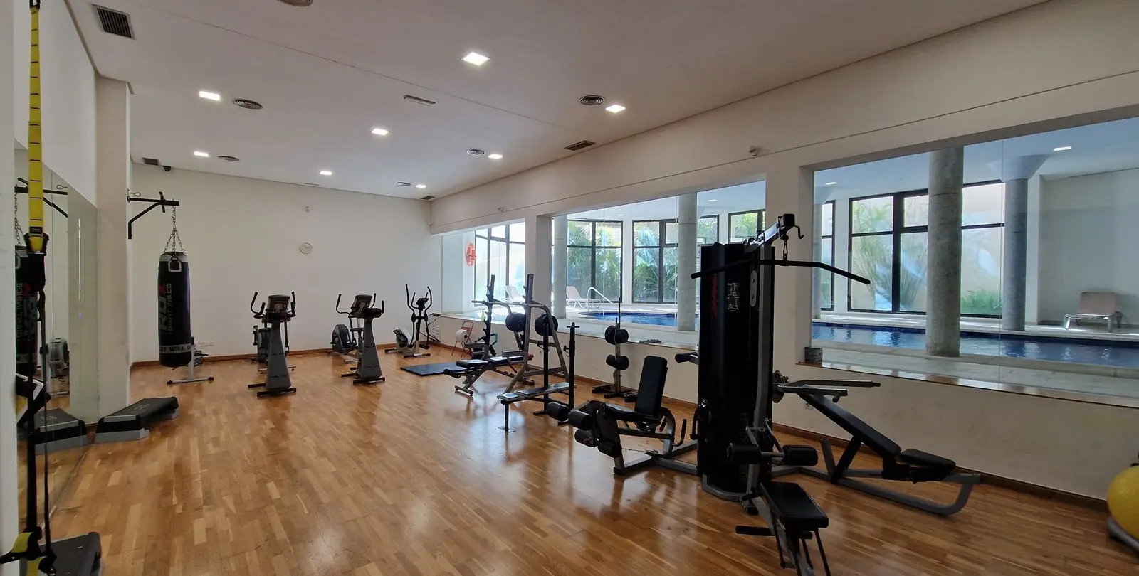 Venta de local comercial en Benahavís 9