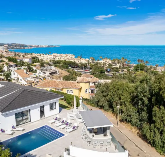 Venta de villa independiente en Torrenueva