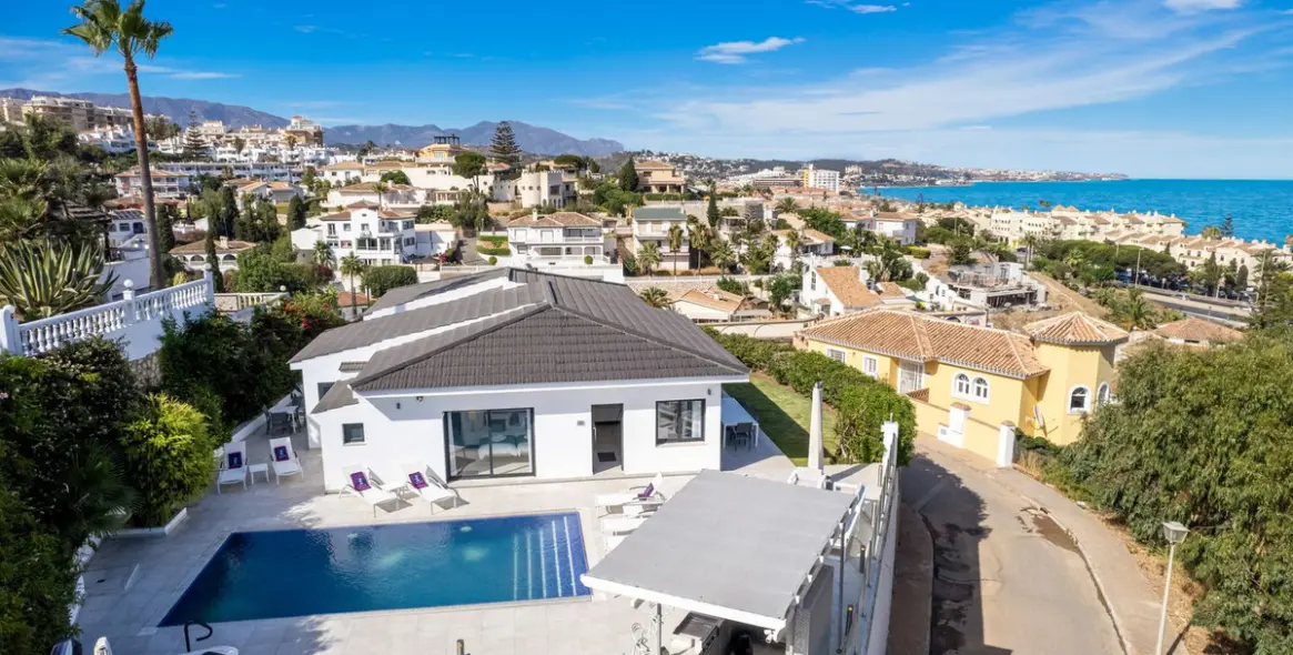 Venta de villa independiente en Torrenueva 2