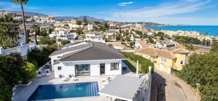 Venta de villa independiente en Torrenueva 1