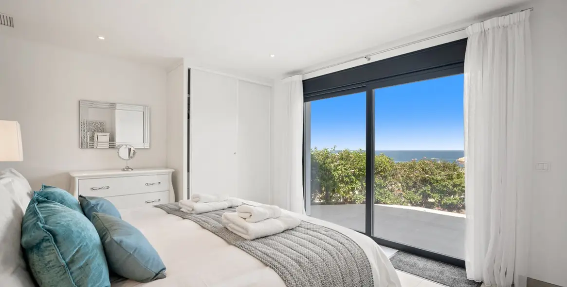 Sale of detached villa in Torrenueva 21