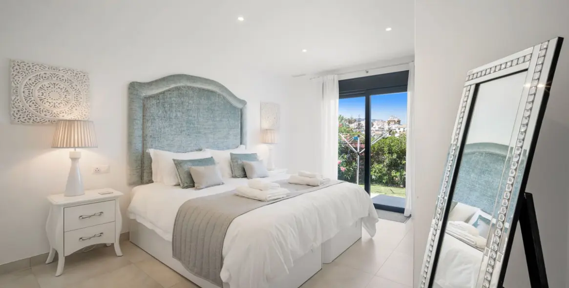 Sale of detached villa in Torrenueva 22