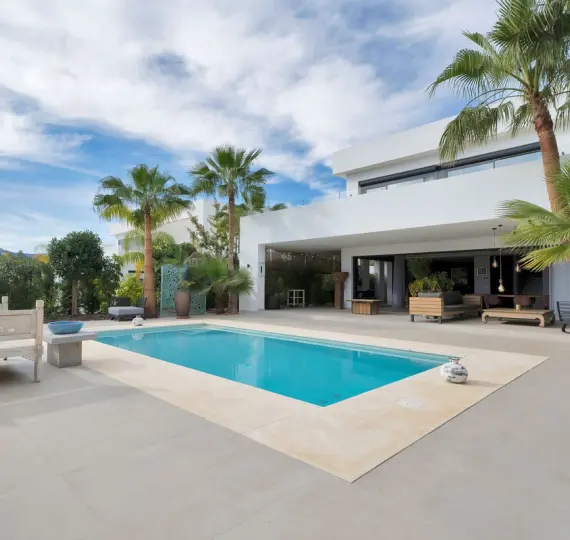 Venta de villa independiente en La Cala Golf
