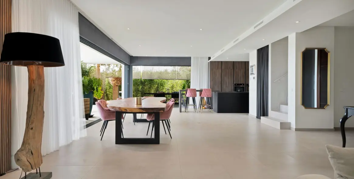 Venta de villa independiente en La Cala Golf 18