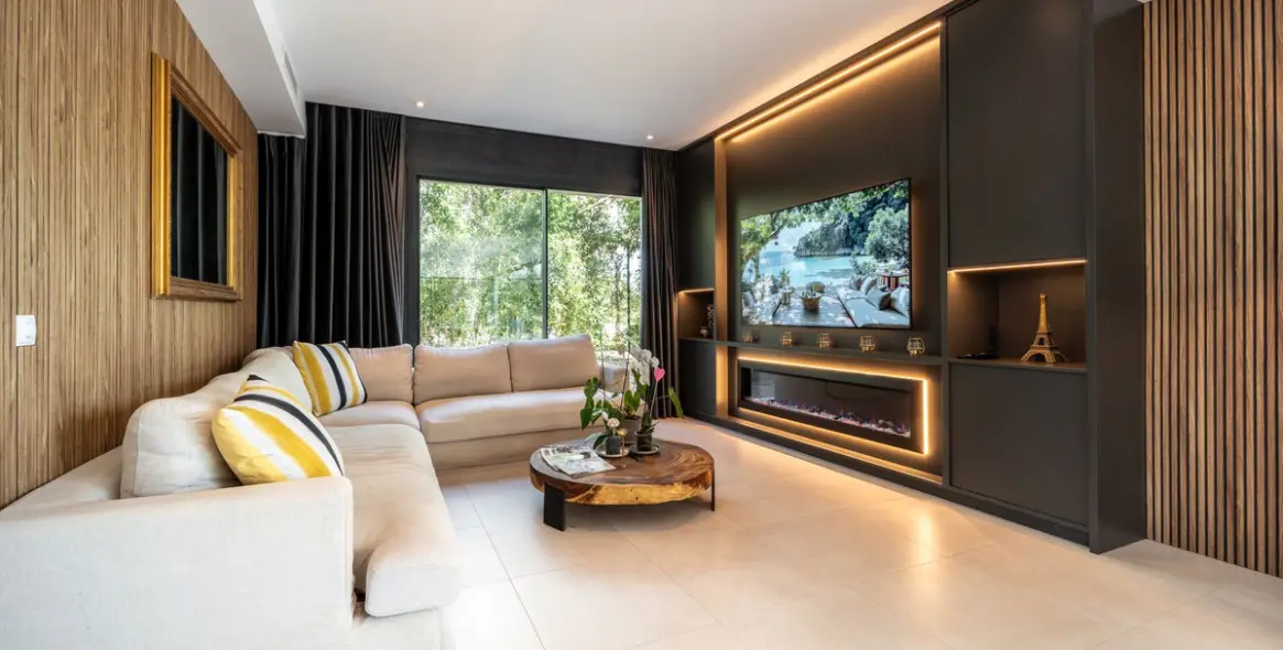 Sale of detached villa in La Cala Golf 23