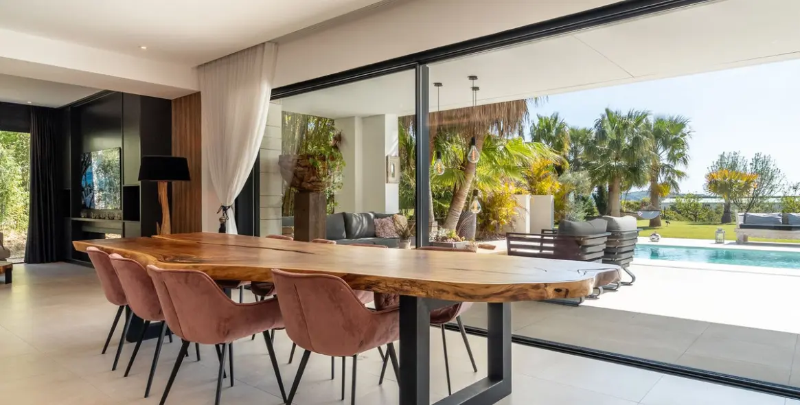 Sale of detached villa in La Cala Golf 25