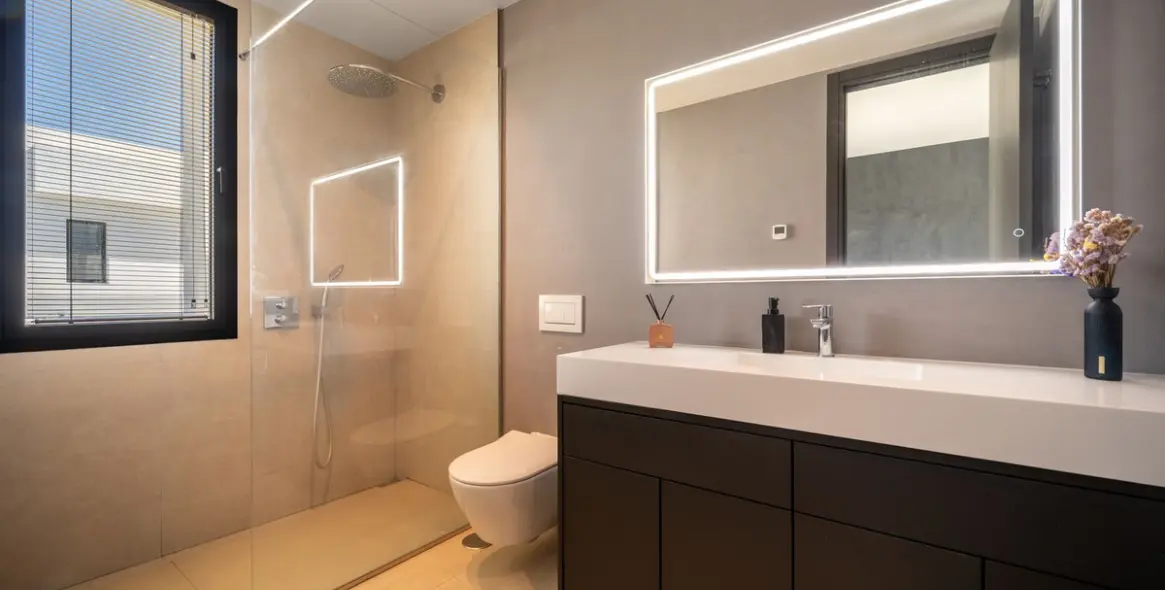 Sale of detached villa in La Cala Golf 37