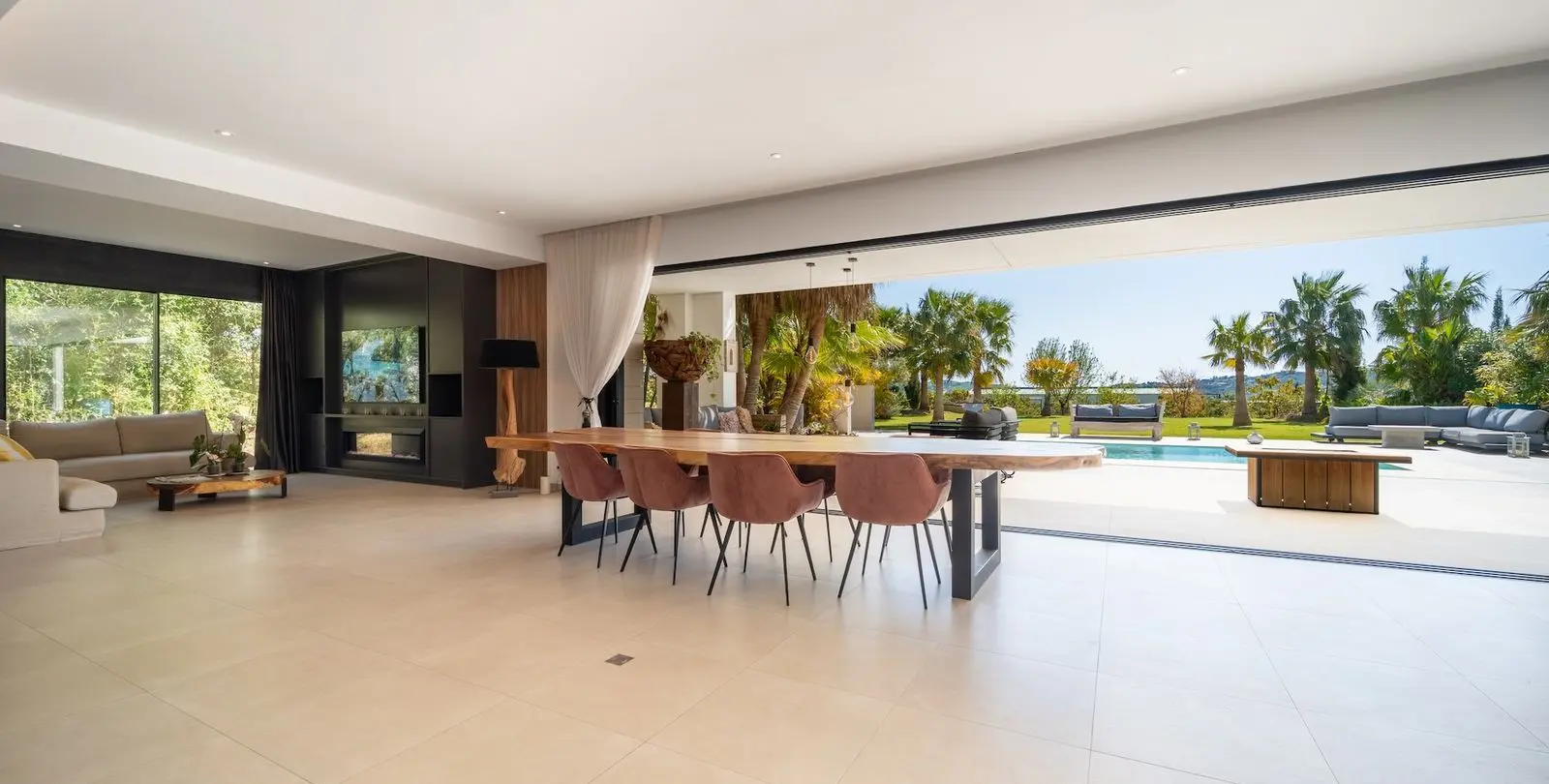 Venta de villa independiente en La Cala Golf 25